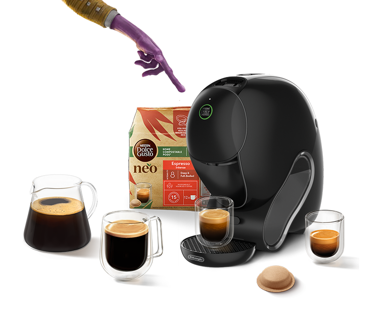 Alien-Finger ber&uuml;hrt NEO Caff&egrave; Maschine. Kaffees, ein NEO Pack und ein Pad umgeben die Maschine